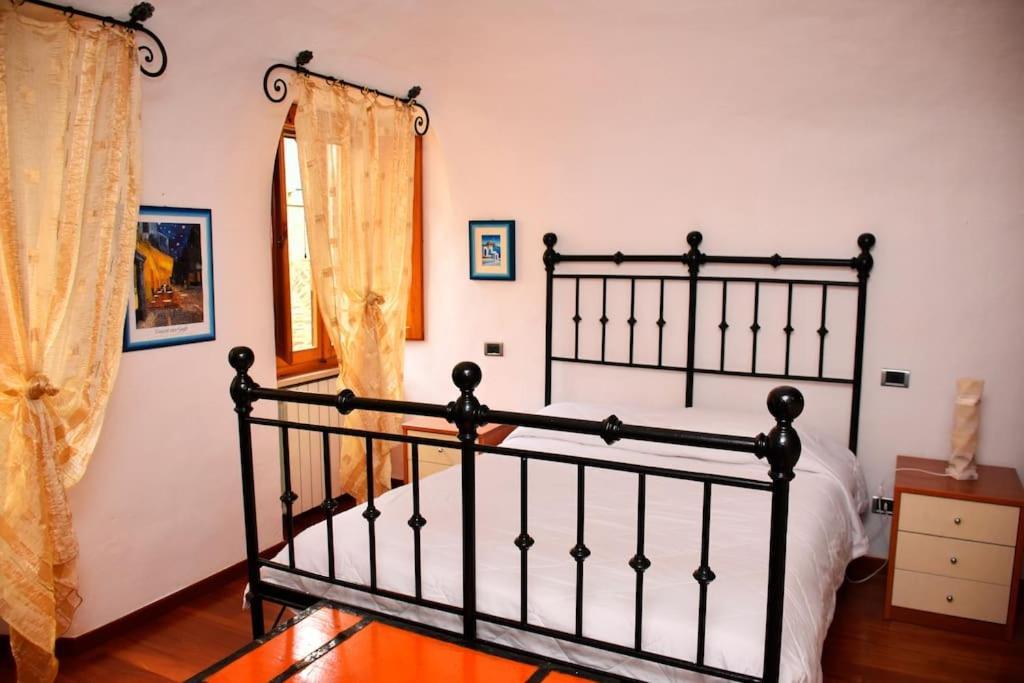 Casa Vacanze E Brevi Periodi Alla Porta Etrusca La Panchina Al Sole Volterra Zewnętrze zdjęcie