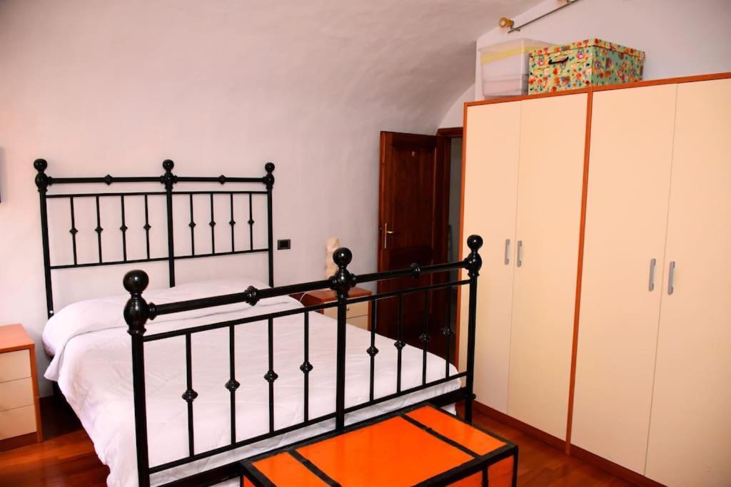 Casa Vacanze E Brevi Periodi Alla Porta Etrusca La Panchina Al Sole Volterra Zewnętrze zdjęcie